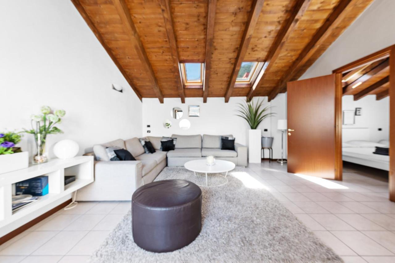 شقة Casacamelia 35, 3 Bdrm With View Lake Como Acquaseria المظهر الخارجي الصورة