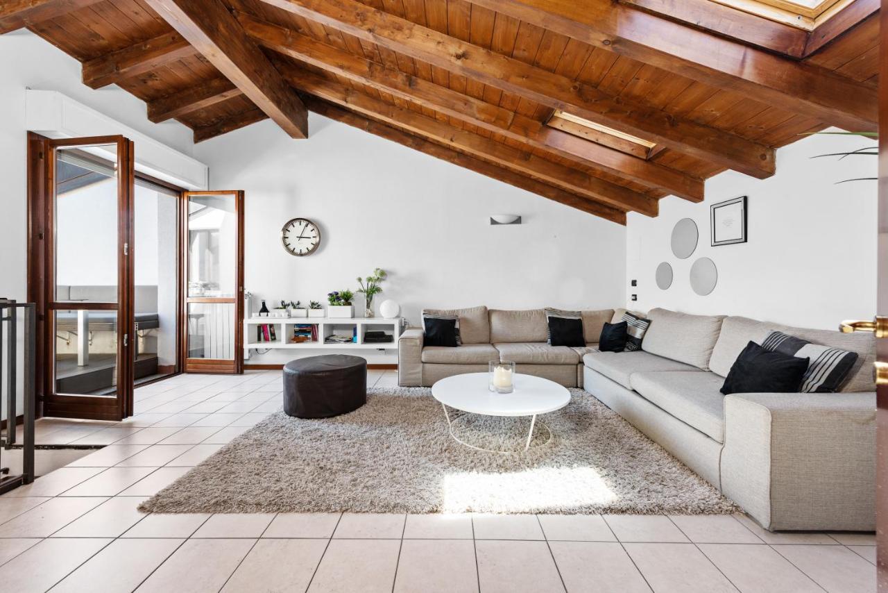 شقة Casacamelia 35, 3 Bdrm With View Lake Como Acquaseria المظهر الخارجي الصورة