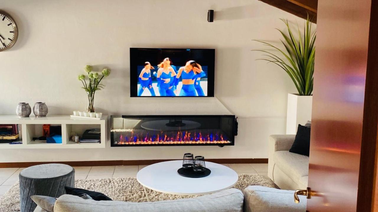 شقة Casacamelia 35, 3 Bdrm With View Lake Como Acquaseria المظهر الخارجي الصورة